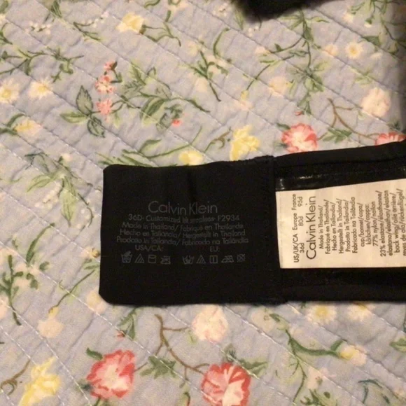 Calvin Klein bra - Picture 3 of 9